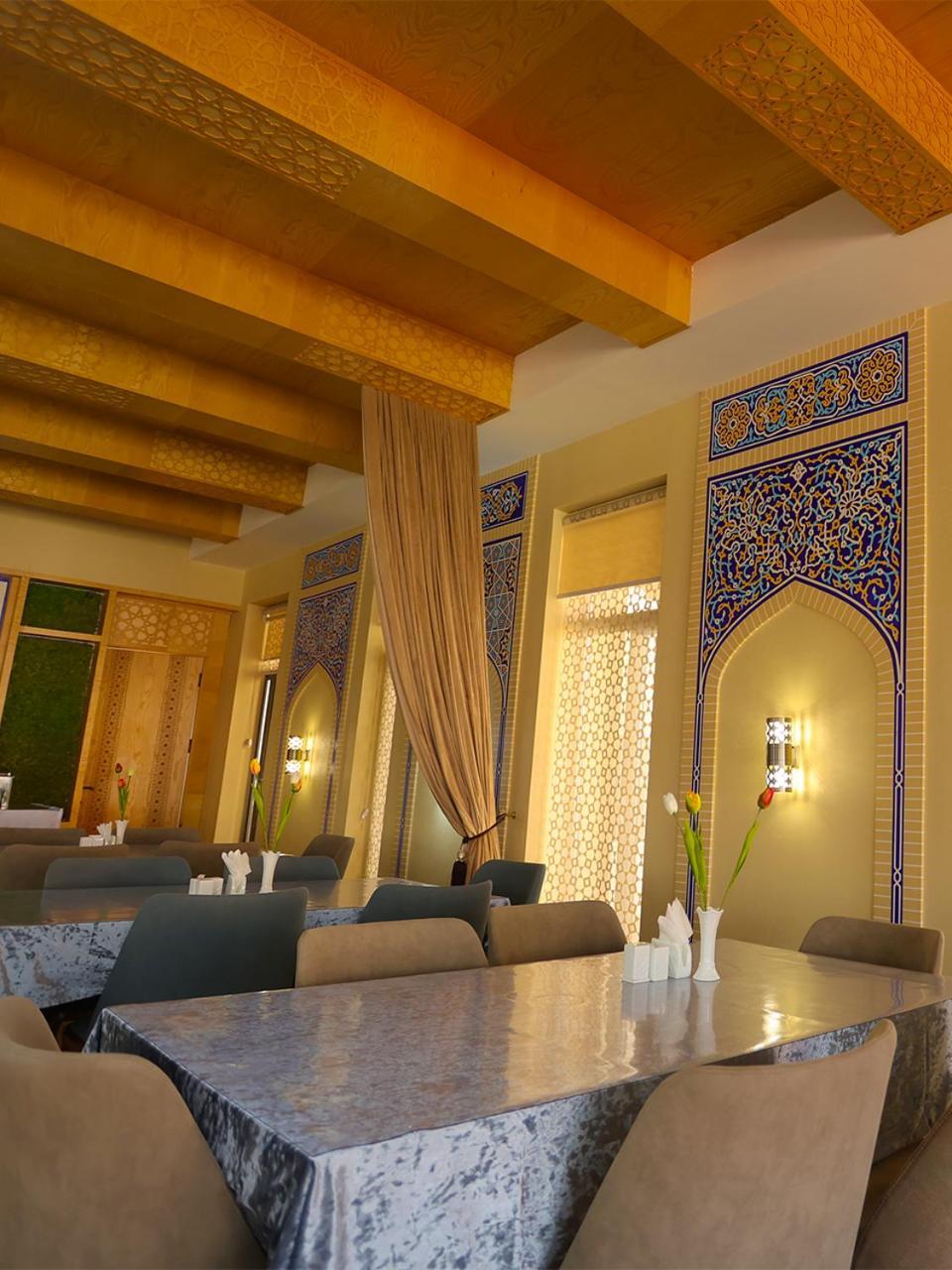 Dunyo Palace Buchara Buitenkant foto